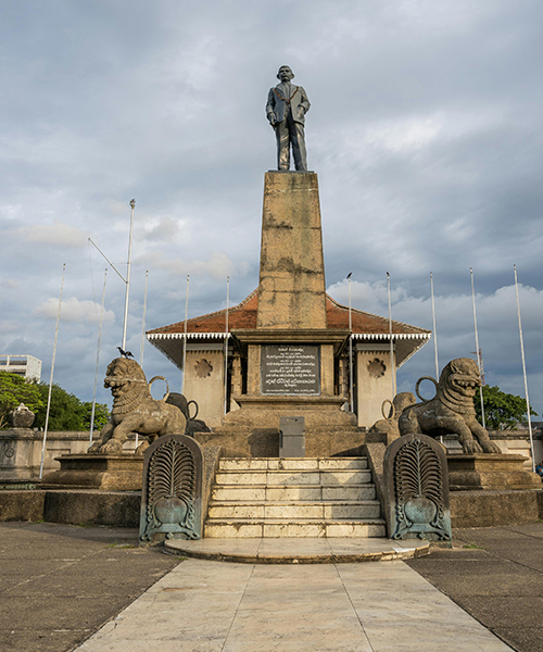Tours Sri Lanka - Independence Memorial Hall